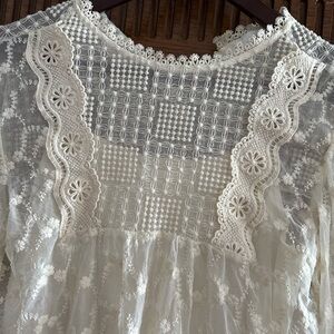 Zara, girls size 13-14, creme lace top with camisole